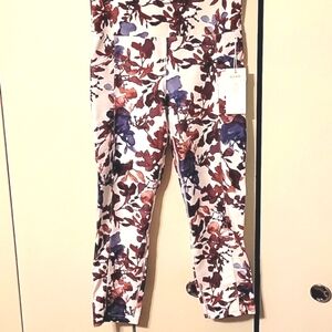 Balance Collection cropped leggings with pockets